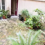 Hostnfly Apartments - Go Stay At The Moulin Rouge